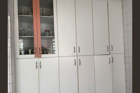 Casa à venda com 4 quartos, 200m² em Mirandópolis, São Paulo