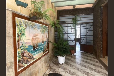 Casa à venda com 4 quartos, 200m² em Mirandópolis, São Paulo