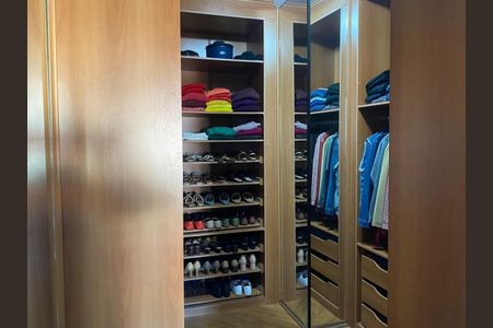 Casa à venda com 3 quartos, 258m² em Vila São José, São Paulo