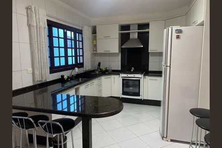 Casa à venda com 3 quartos, 258m² em Vila São José, São Paulo