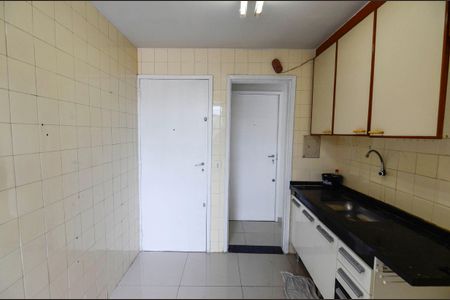 Apartamento à venda com 51m², 1 quarto e 1 vaga Apartamento à venda com 51m², 1 quarto e 1 vagaCozinha