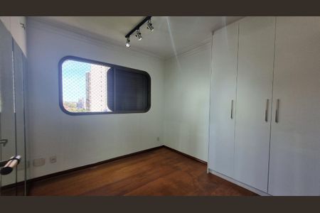 Apartamento à venda com 3 quartos, 197m² em Cambuí, Campinas