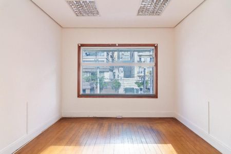 Casa à venda com 4 quartos, 308m² em Santa Cecilia, São Paulo