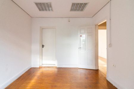 Casa à venda com 4 quartos, 308m² em Santa Cecilia, São Paulo