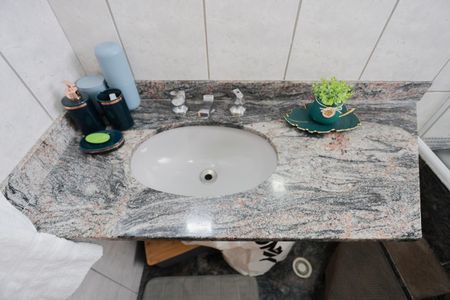 Casa à venda com 180m², 3 quartos e 4 vagas Casa à venda com 180m², 3 quartos e 4 vagasBanheiro da Suíte 1