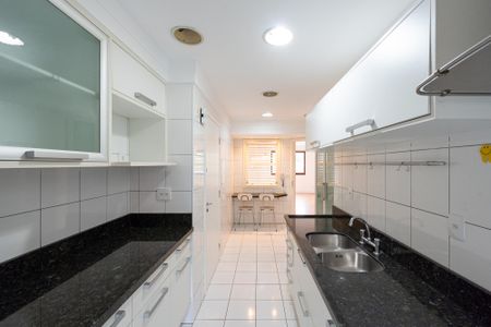 Apartamento para alugar com 100m², 3 quartos e 2 vagasCozinha