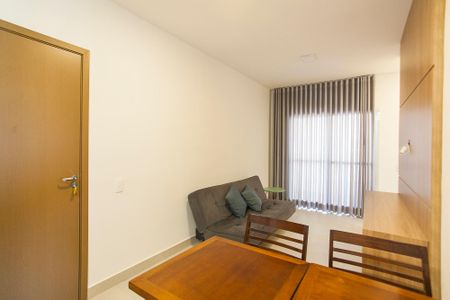 Sala de apartamento para alugar com 2 quartos, 55m² em Jaraguá, Uberlândia