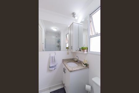 Apartamento para alugar com 57m², 2 quartos e 1 vaga Apartamento para alugar com 57m², 2 quartos e 1 vagaBanheiro da suíte