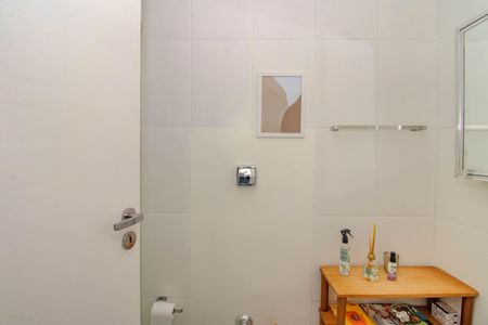 Apartamento à venda com 65m², 2 quartos e 2 vagasBanheiro Social