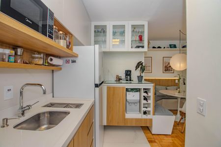Apartamento à venda com 65m², 2 quartos e 2 vagasCozinha e Área de Serviço