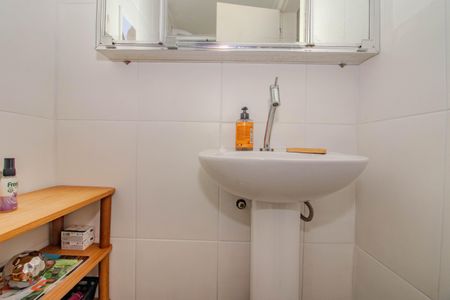 Apartamento à venda com 65m², 2 quartos e 2 vagasBanheiro Social