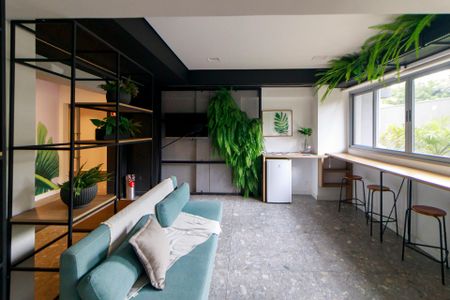 Apartamento para alugar com 40m², 2 quartos e sem vaga Apartamento para alugar com 40m², 2 quartos e sem vagaHall Social