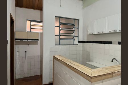 Cozinha  de casa para alugar com 2 quartos, 140m² em Vila Penteado, São Paulo