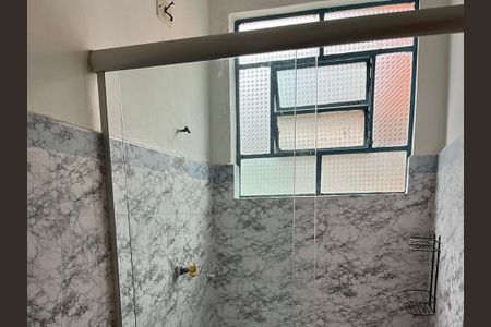 Banheiro  de casa para alugar com 2 quartos, 140m² em Vila Penteado, São Paulo
