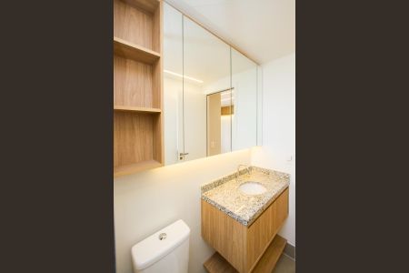 Apartamento para alugar com 40m², 2 quartos e sem vaga Apartamento para alugar com 40m², 2 quartos e sem vagaBanheiro social
