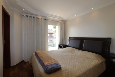 Casa à venda com 257m², 3 quartos e 4 vagasSuíte 3