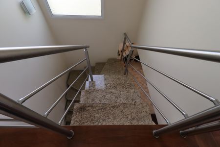 Casa à venda com 257m², 3 quartos e 4 vagasEscada