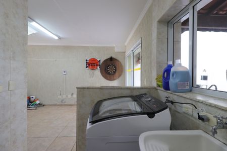 Casa à venda com 257m², 3 quartos e 4 vagasÁrea de Serviço