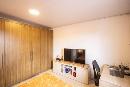 Quarto 1 de casa para alugar com 1 quarto, 60m² em Vila Leonor, São Paulo