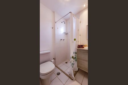 Casa de condomínio à venda com 150m², 3 quartos e 2 vagas Casa de condomínio à venda com 150m², 3 quartos e 2 vagasBanheiro Social