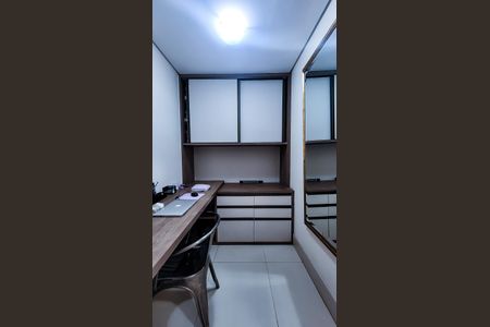 Casa de condomínio à venda com 150m², 3 quartos e 2 vagas Casa de condomínio à venda com 150m², 3 quartos e 2 vagasEscritório