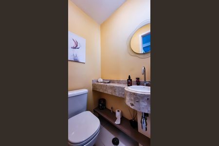 Casa de condomínio à venda com 150m², 3 quartos e 2 vagas Casa de condomínio à venda com 150m², 3 quartos e 2 vagasLavabo