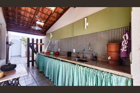 Casa de condomínio à venda com 150m², 3 quartos e 2 vagas Casa de condomínio à venda com 150m², 3 quartos e 2 vagasÁrea gourmet