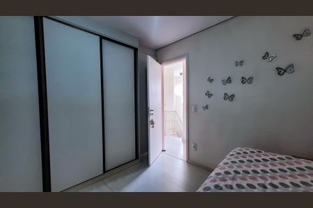 Casa de condomínio à venda com 150m², 3 quartos e 2 vagas Casa de condomínio à venda com 150m², 3 quartos e 2 vagasQuarto 2