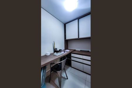 Casa de condomínio à venda com 150m², 3 quartos e 2 vagas Casa de condomínio à venda com 150m², 3 quartos e 2 vagasEscritório