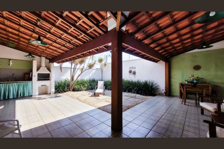 Casa de condomínio à venda com 150m², 3 quartos e 2 vagas Casa de condomínio à venda com 150m², 3 quartos e 2 vagasÁrea gourmet