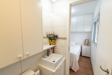 Apartamento à venda com 55m², 3 quartos e 1 vaga Apartamento à venda com 55m², 3 quartos e 1 vagaBanheiro da Suíte