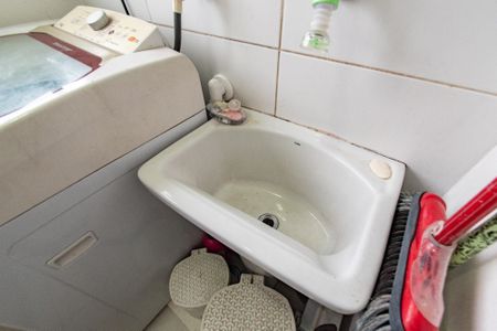 Apartamento à venda com 55m², 3 quartos e 1 vaga Apartamento à venda com 55m², 3 quartos e 1 vagaÁrea de Serviço