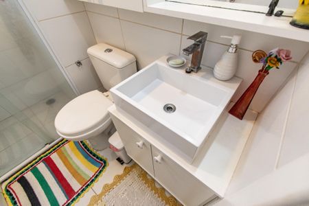 Apartamento à venda com 55m², 3 quartos e 1 vaga Apartamento à venda com 55m², 3 quartos e 1 vagaBanheiro da Suíte