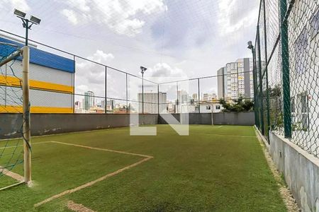 Apartamento à venda com 55m², 3 quartos e 1 vaga Apartamento à venda com 55m², 3 quartos e 1 vagaCampo de futebol