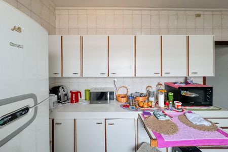 Casa à venda com 149m², 3 quartos e 2 vagas Casa à venda com 149m², 3 quartos e 2 vagasCozinha