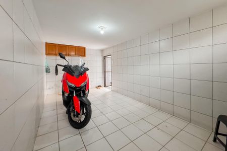 Casa à venda com 149m², 3 quartos e 2 vagas Casa à venda com 149m², 3 quartos e 2 vagasGaragem