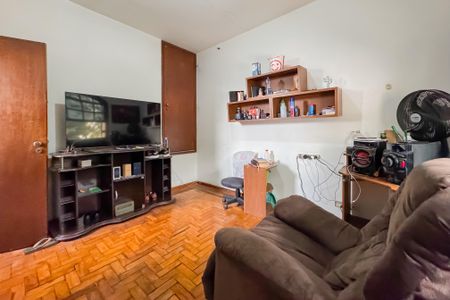 Casa à venda com 149m², 3 quartos e 2 vagas Casa à venda com 149m², 3 quartos e 2 vagasQuarto