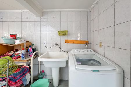 Casa à venda com 149m², 3 quartos e 2 vagas Casa à venda com 149m², 3 quartos e 2 vagasÁrea de Serviço