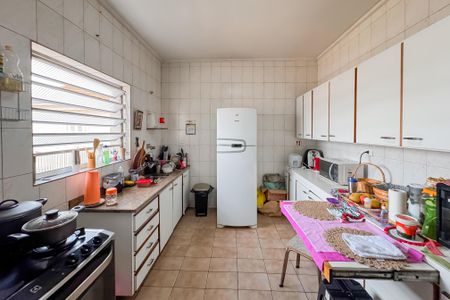 Casa à venda com 149m², 3 quartos e 2 vagas Casa à venda com 149m², 3 quartos e 2 vagasCozinha