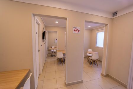 Apartamento à venda com 42m², 2 quartos e sem vagaÁrea comum - Salão de festas