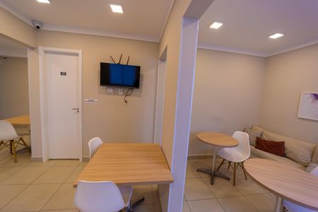 Apartamento à venda com 42m², 2 quartos e sem vagaÁrea comum - Salão de festas