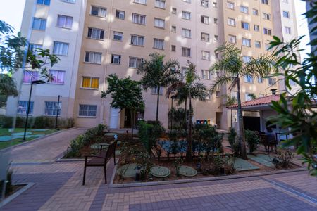 Apartamento à venda com 42m², 2 quartos e sem vagaÁrea comum