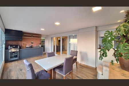 Varanda de apartamento à venda com 4 quartos, 136m² em Barra Funda, São Paulo