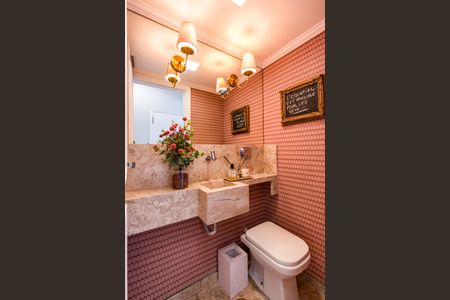 Lavabo de apartamento à venda com 4 quartos, 180m² em Real Parque, São Paulo