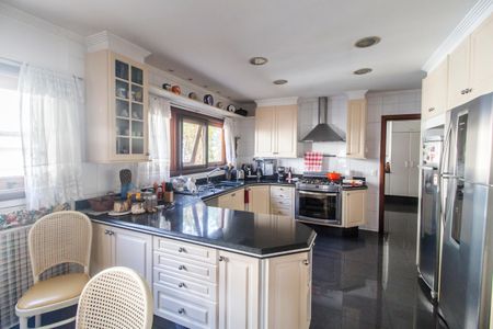 Casa de condomínio à venda com 703m², 4 quartos e 4 vagasCozinha