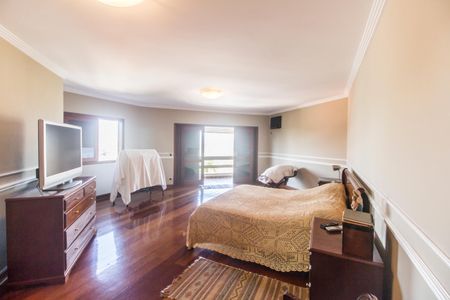 Casa de condomínio à venda com 703m², 4 quartos e 4 vagasSuíte 1