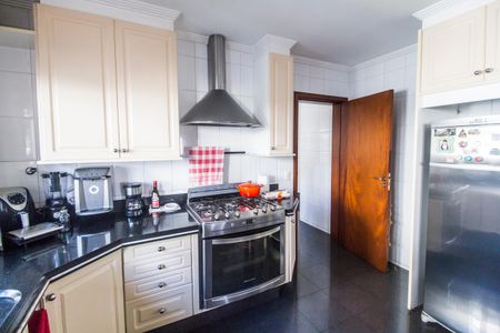 Casa de condomínio à venda com 703m², 4 quartos e 4 vagasCozinha