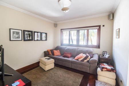 Casa de condomínio à venda com 703m², 4 quartos e 4 vagasSala