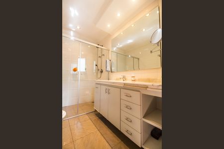 Casa de condomínio à venda com 703m², 4 quartos e 4 vagasBanheiro da Suíte 3