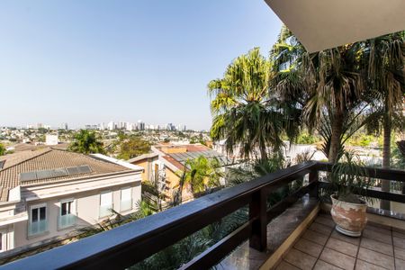 Casa de condomínio à venda com 703m², 4 quartos e 4 vagasVaranda